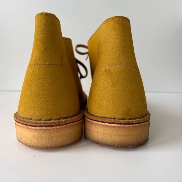 CLARKS Desert Boot - Picture 4 of 9